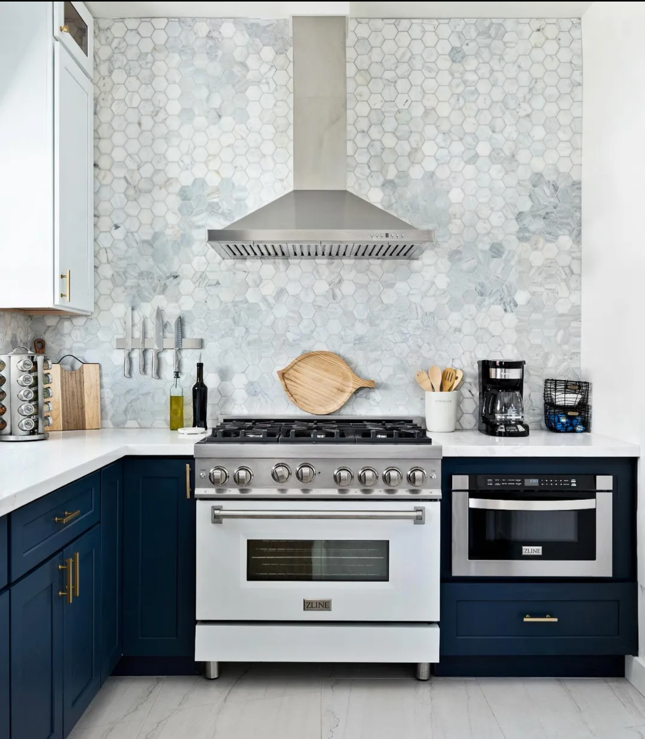 The range kitchen top appliances